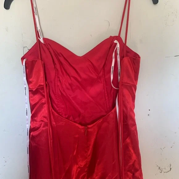 Faviana Vibrant Red Dress - Picture 3 of 5